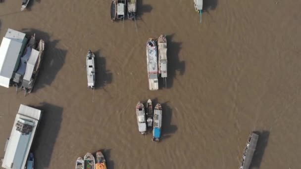 Aéreo Sobrevoando Mercado Flutuante Cai Rang Pela Manhã Barcos Que — Vídeo de Stock