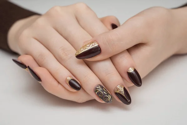Brown sparkles nail beauty salon gel acrylic — Stock Photo, Image