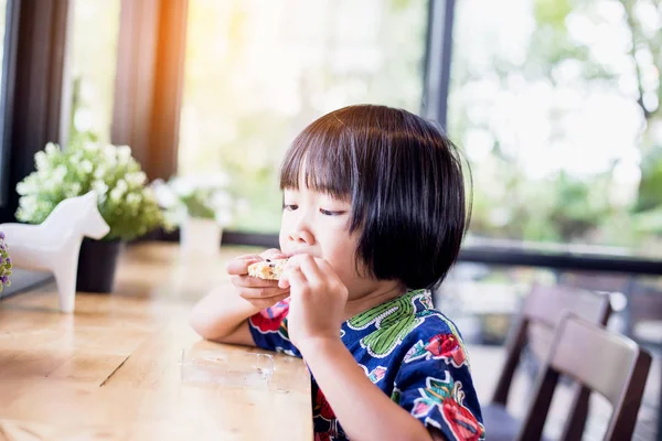 Portrait Little Girl Eating Cookies Kitchen — Stock Photo, Image