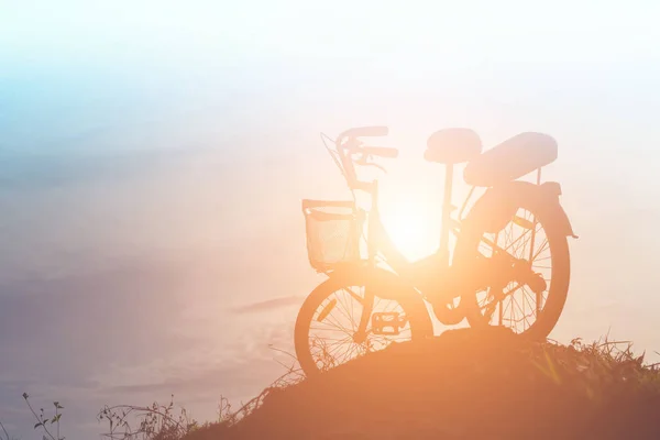 自転車の美しいシルエット — ストック写真