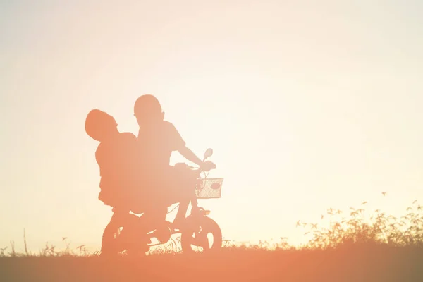 Two Little Boys Bike Silhouette — Stock Photo, Image