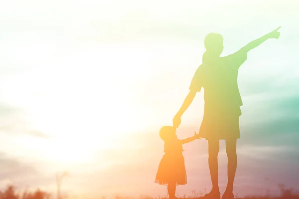 Mother Holding Baby Walking Sunset Background — Stock Photo, Image