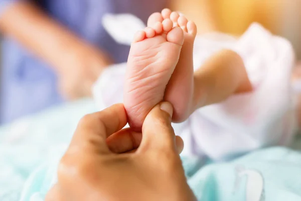 Schattig Aziatische Baby Pasgeboren Close — Stockfoto