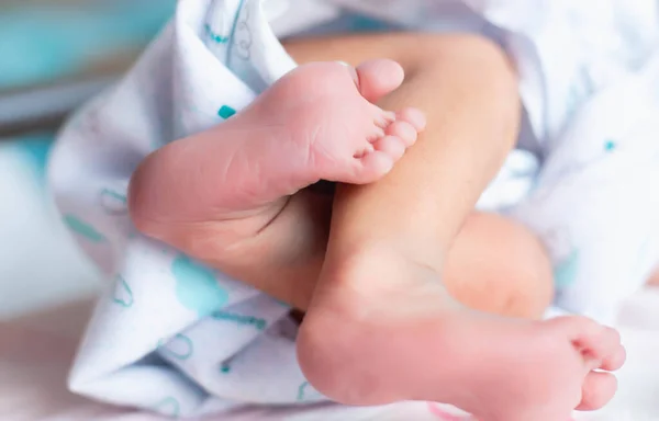 Closeup Newborn Baby Love — Stock Photo, Image