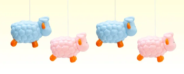 Farbige Schafe für Neugeborene. — Stockfoto
