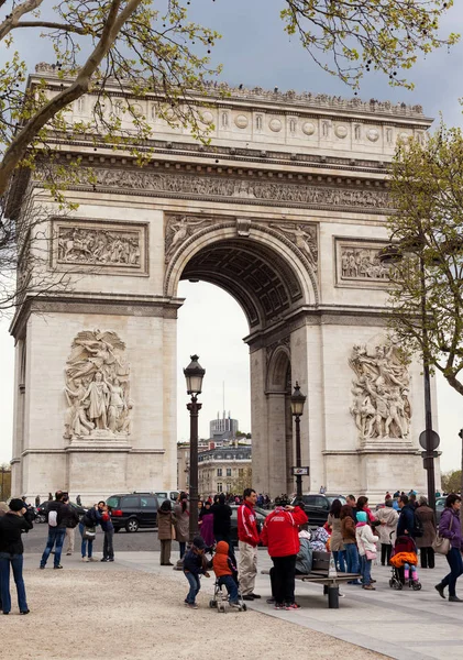 Arc de triomphe in Paris — Stock Photo, Image