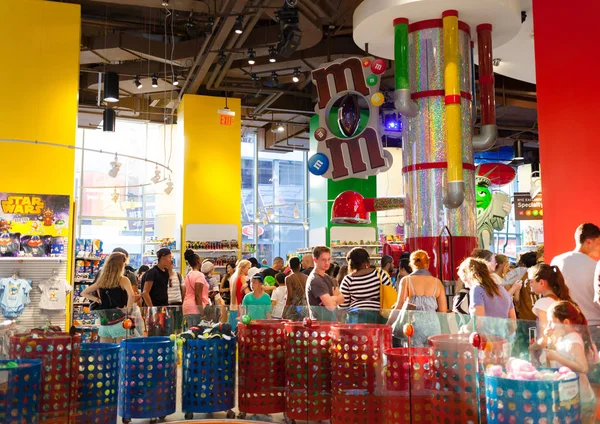 The M&M world store in Times square, Manhattan. — Stock Photo, Image