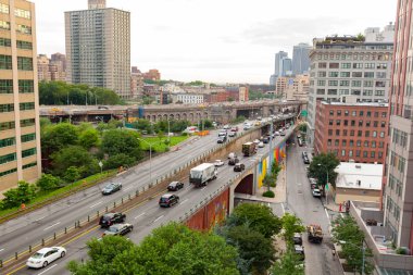 rooklyn New York'taki Queens Expy Street (I-278).