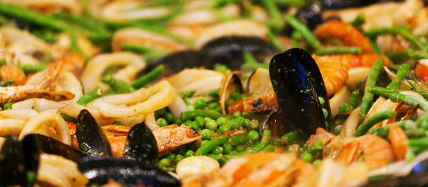 Paella de frutos do mar no festival de streetfood — Fotografia de Stock