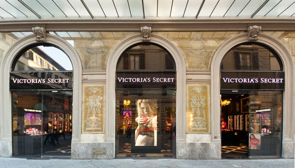 Victoria's Secret-butik i Florens, Italien. — Stockfoto