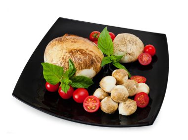 Füme provola di Bufala, taze peynir, İtalyan süt ürünleri.