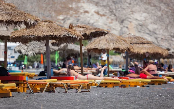 Hermosa playa en Santorini Isalnd . —  Fotos de Stock