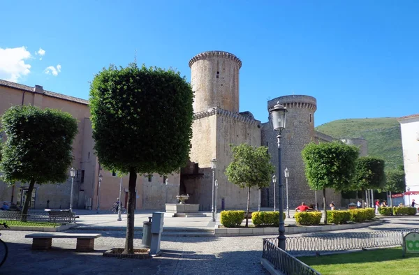 Castillo Baronial Caetani construido en 1319 en Fondi, Italia — Foto de Stock