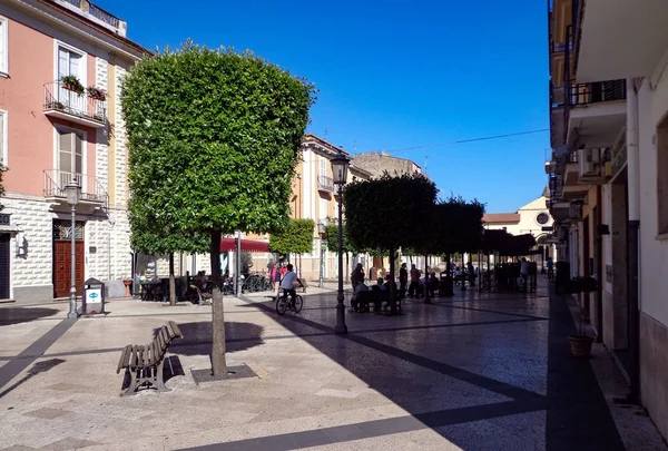 Matteotti plein in Fondi, Italië. — Stockfoto