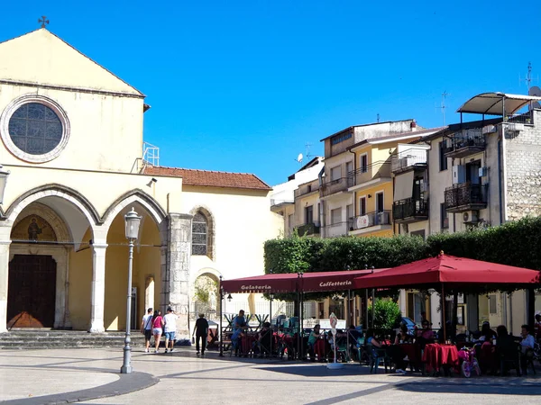 IV Novembre square near the convent of St. Francis. — Stock Photo, Image