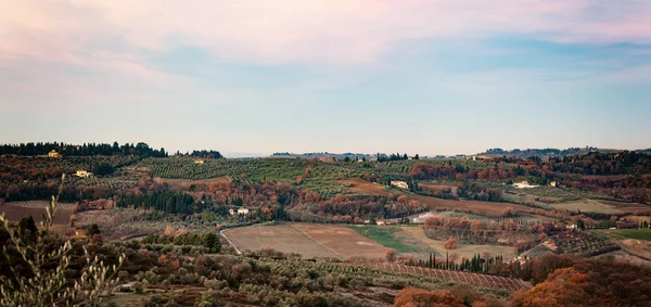 Paisagem rural das colinas da Toscana — Fotografia de Stock