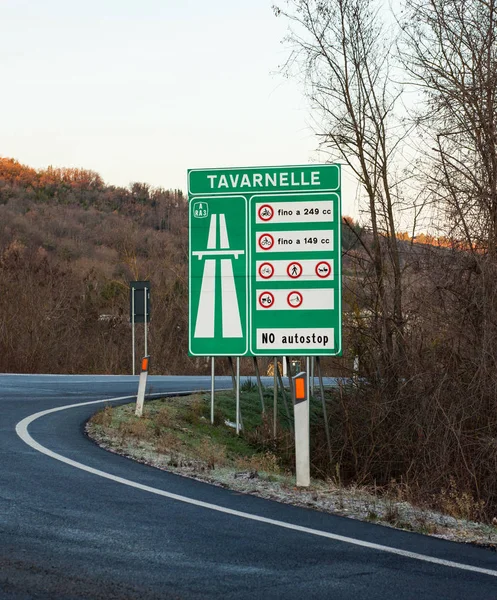 Tavarnelle Val di Pesa road sign. — Stock Photo, Image