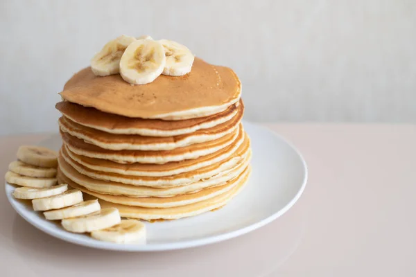 Healthy Breakfast Homemade Classic American Pancakes Fresh Banana Slices Food — Stock Photo, Image