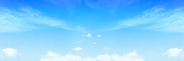Концепция Всемирного Дня Окружающей Среды Голубое Небо Белый Фон Облаков — стоковое фото