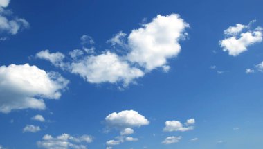 Büyük mavi gökyüzü