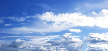 Fondo de cielo-nubes.