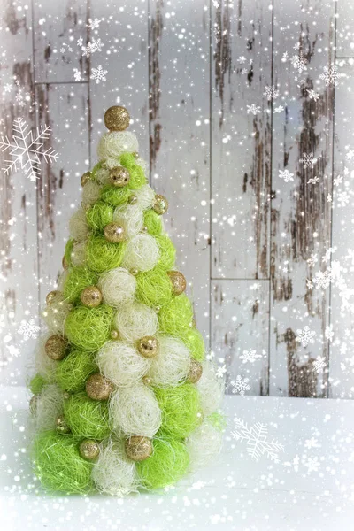 Kreatív Karácsonyfa Újév Karácsonyi Háttér Rusztikus Stílus Ünnepi Karácsonyfa Fehér — Stock Fotó