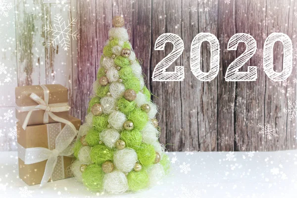 Árvore Natal Criativo Figuras 2020 Conceito Novo 2020 Ano Novo — Fotografia de Stock