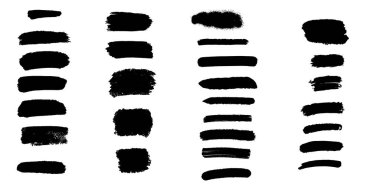 Siyah fırça darbeleri, boya izleri, çizgiler, lekeler.