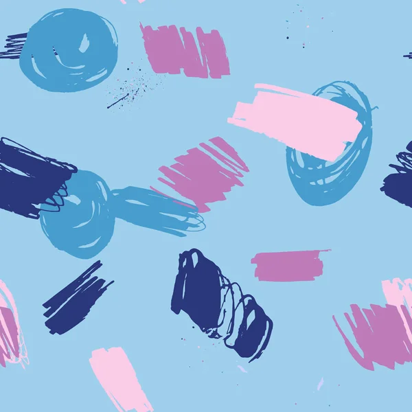 Motivo artistico trendy senza cuciture con pennellate rosa e blu, tracce di vernice o macchie su sfondo azzurro . — Vettoriale Stock