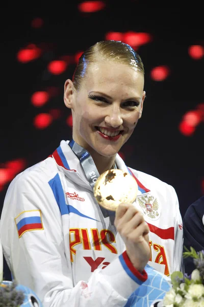 Svetlana Romashina Van Rusland Tijdens Medailles Ceremonie Van Solo Gesynchroniseerd Rechtenvrije Stockafbeeldingen