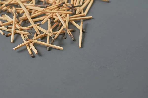 Scattered Many Used Matchsticks Burnt Sulfur Dark Concrete Table Kitchen — Stock Photo, Image