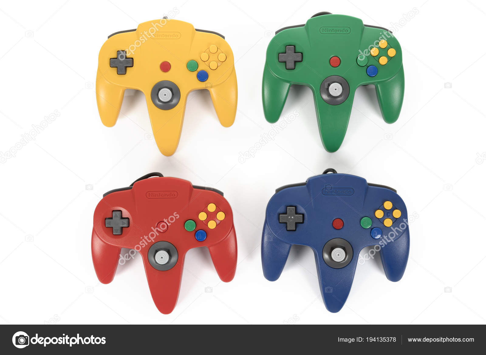 Классические Цвета Игровой Консоли Nintendo 64 Стоковая.