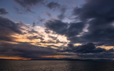 Okyanusu günbatımı gökyüzü