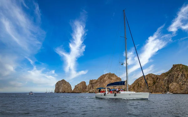 Persone Che Divertono Giro Yacht Cabo San Lucas Messico — Foto Stock