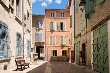 Tipik kasaba Provence sokak