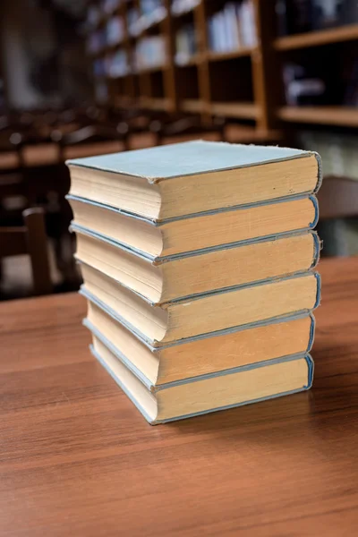 Montones de libros —  Fotos de Stock