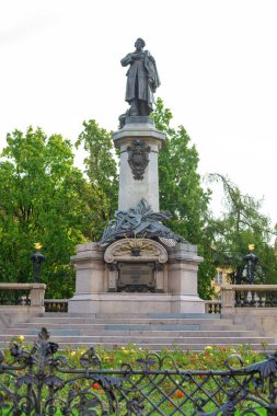 Şair Adam Mickiewicz anıt Varşova şehir Lehçe