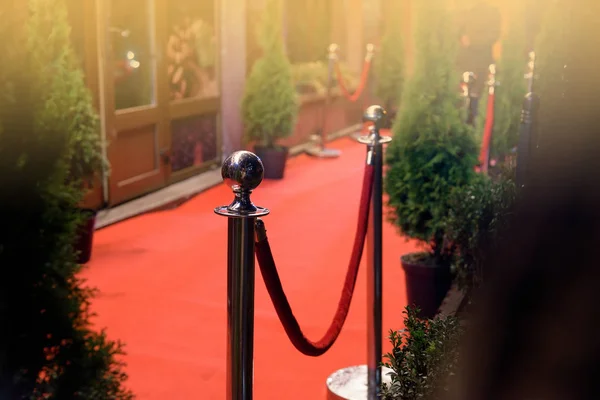 Abendliche Zeremonie auf dem roten Teppich — Stockfoto