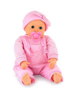 Beyaz arka planda gölgeli, mavi parlak gözlü peluş bebek. Beyaz arka planda daha sakinleştirici bir bez bebek oturuyor. Küçük kız pelüş oyuncak serçe parmağı ve kuklası ile.