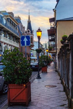 Batumi, Georgia - 29 Ekim 2019. Popüler bir turizm merkezi Piazza ya da Küçük İtalya 'dır.