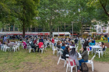 Geleneksel Sydney Gecesi Erişte Pazarı, Asya Sokak Yemek Festivali 