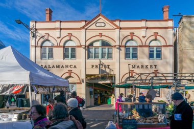 Salamanca market meyve pavyonu ve yerel işletme tezgahları