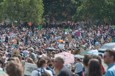 Sydney 'de iklim değişikliği grevi