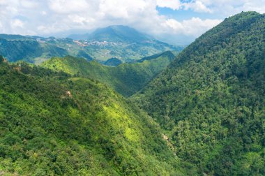 Vietnam 'daki dağların panoramik manzarası