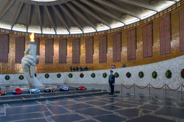 Soldiers on guard of the Eternal flame on Mamayev Kurgan