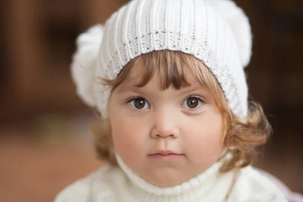 Ładny zabawny mały dziewczyna portret — Zdjęcie stockowe