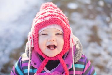 açık havada, yürüme küçük bebek kış günü