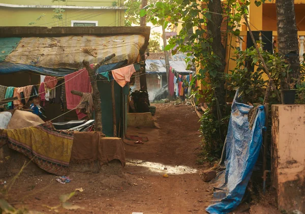 Die Straßen des alten Arambol. Indien, Northern Goa, Arambol — Stockfoto