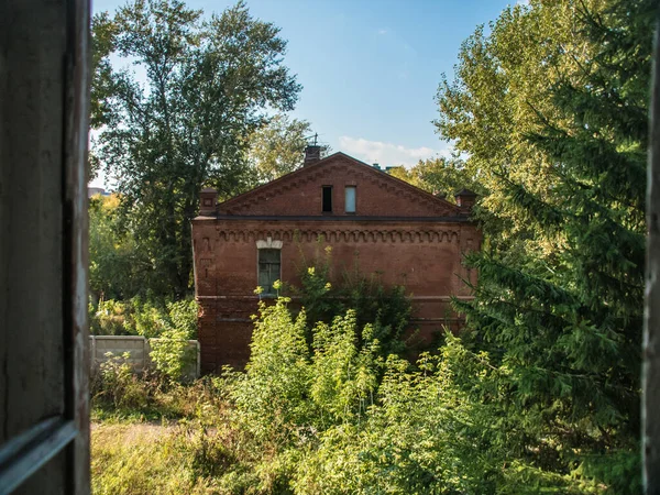 Piękny Widok Stary Zrujnowany Dom Murowany Stylu Retro Vintage Gotowy — Zdjęcie stockowe