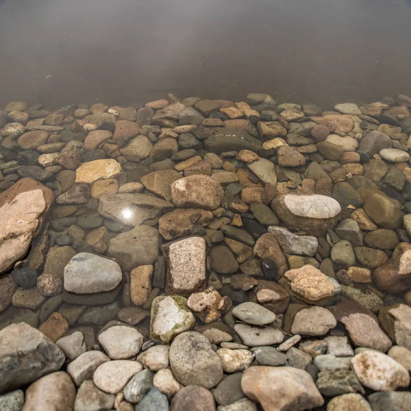 Vacker Strand Sten Flod Damm Sjö Konstgjord Eller Naturlig Struktur — Stockfoto